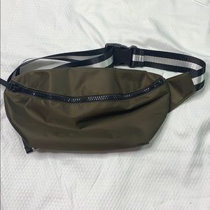 Fanny Pack